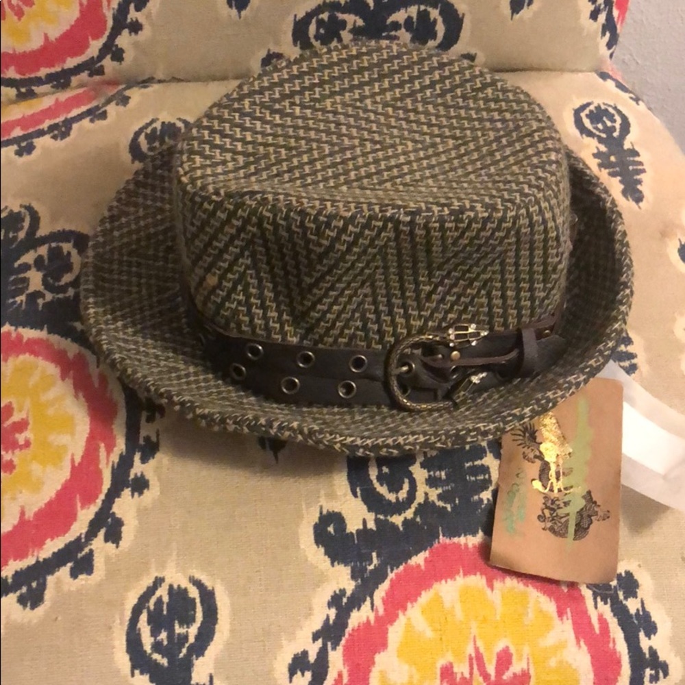 Dream control hat